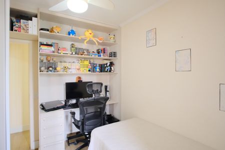 Apartamento à venda com 74m², 2 quartos e 2 vagasQuarto