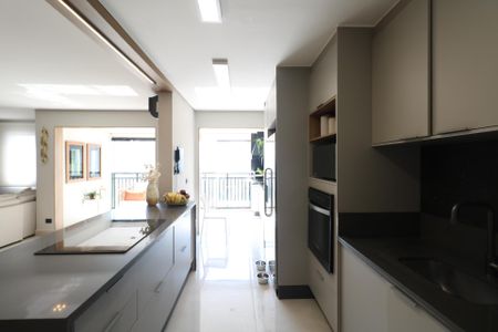 Apartamento à venda com 84m², 2 quartos e 2 vagasCozinha
