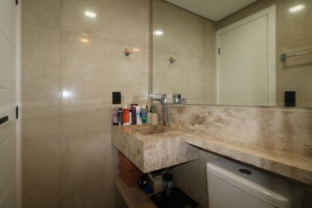 Apartamento à venda com 84m², 2 quartos e 2 vagasBanheiro da Suíte