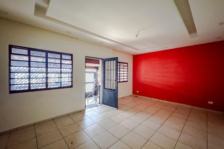 Casa para alugar com 144m², 3 quartos e 2 vagasSala