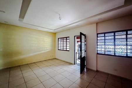 Sala de casa para alugar com 3 quartos, 144m² em Vila Prudente, São Paulo
