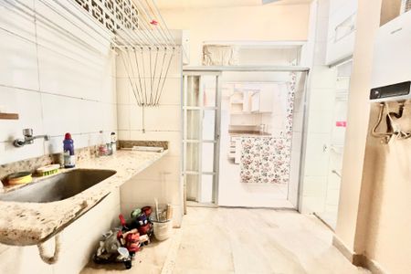 Apartamento para alugar com 85m², 2 quartos e sem vagaÁrea de Serviço