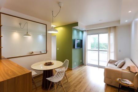 Apartamento para alugar com 65m², 3 quartos e 1 vaga Apartamento para alugar com 65m², 3 quartos e 1 vagaSala