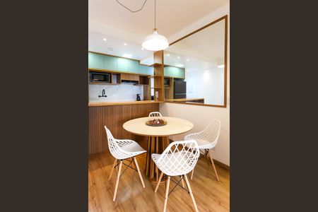 Apartamento para alugar com 65m², 3 quartos e 1 vaga Apartamento para alugar com 65m², 3 quartos e 1 vagaSala