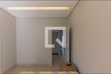 Casa à venda com 330m², 3 quartos e 4 vagas Casa à venda com 330m², 3 quartos e 4 vagasQuarto