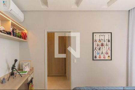 Casa à venda com 330m², 3 quartos e 4 vagas Casa à venda com 330m², 3 quartos e 4 vagasQuarto