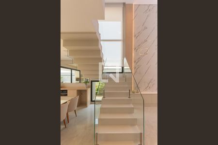 Casa à venda com 330m², 3 quartos e 4 vagas Casa à venda com 330m², 3 quartos e 4 vagasSala