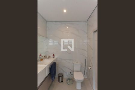 Casa à venda com 330m², 3 quartos e 4 vagas Casa à venda com 330m², 3 quartos e 4 vagasBanheiro