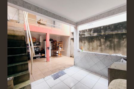 Casa à venda com 160m², 3 quartos e 2 vagas Casa à venda com 160m², 3 quartos e 2 vagasQuintal e Área de Serviço