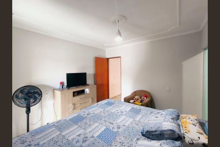 Casa à venda com 160m², 3 quartos e 2 vagas Casa à venda com 160m², 3 quartos e 2 vagasQuarto 1