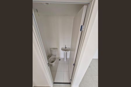 Apartamento para alugar com 32m², 2 quartos e sem vagaBanheiro