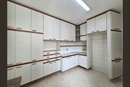 Apartamento à venda com 161m², 3 quartos e 2 vagasCozinha