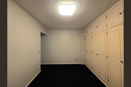 Apartamento à venda com 161m², 3 quartos e 2 vagasSuíte 2