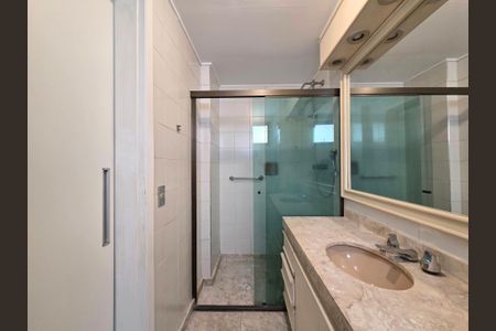 Apartamento à venda com 161m², 3 quartos e 2 vagasBanheiro da Suíte 2