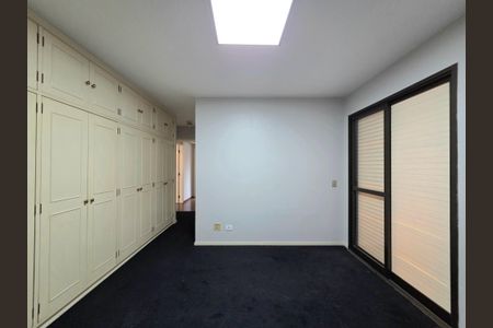 Apartamento à venda com 161m², 3 quartos e 2 vagasSuíte 1