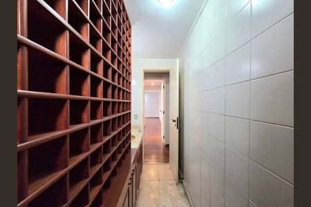 Apartamento à venda com 161m², 3 quartos e 2 vagasBanheiro Social