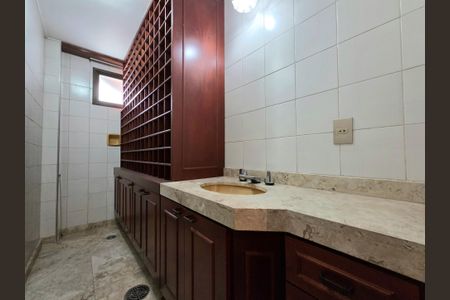 Apartamento à venda com 161m², 3 quartos e 2 vagasBanheiro Social