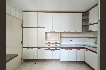 Apartamento à venda com 161m², 3 quartos e 2 vagasCozinha