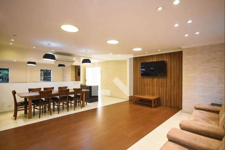 Apartamento à venda com 192m², 4 quartos e 4 vagasÁrea comum - Salão de festas