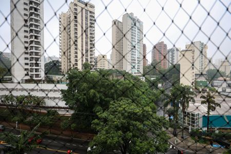 Apartamento à venda com 192m², 4 quartos e 4 vagasVista do Quarto 2