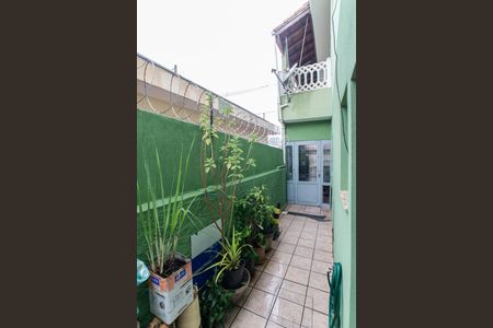 Casa à venda com 150m², 2 quartos e 2 vagasCorredor