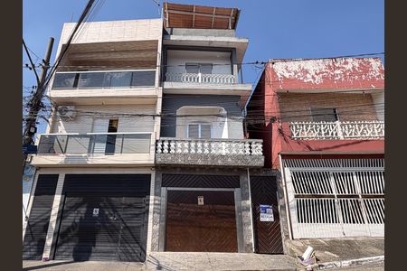 Casa para alugar com 130m², 4 quartos e sem vaga Casa para alugar com 130m², 4 quartos e sem vagaFachada