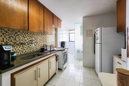 Apartamento à venda com 90m², 3 quartos e 1 vaga Apartamento à venda com 90m², 3 quartos e 1 vagaCozinha