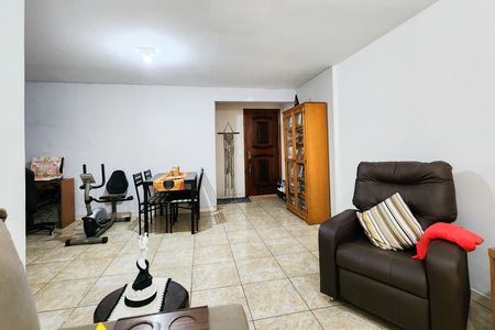 Apartamento à venda com 90m², 3 quartos e 1 vaga Apartamento à venda com 90m², 3 quartos e 1 vagaSala