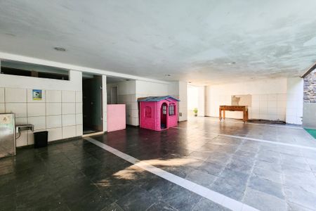 Apartamento à venda com 90m², 3 quartos e 1 vaga Apartamento à venda com 90m², 3 quartos e 1 vagaÁrea Comum