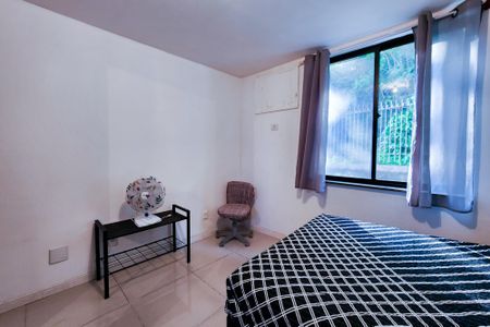 Apartamento à venda com 90m², 3 quartos e 1 vaga Apartamento à venda com 90m², 3 quartos e 1 vagaSuíte