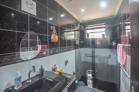 Apartamento à venda com 60m², 2 quartos e 1 vaga Apartamento à venda com 60m², 2 quartos e 1 vagaBanheiro