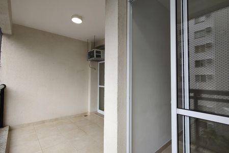 Apartamento à venda com 69m², 2 quartos e 1 vagaVaranda