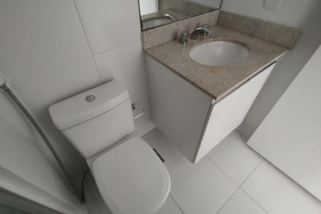 Apartamento à venda com 69m², 2 quartos e 1 vagaBanheiro Social