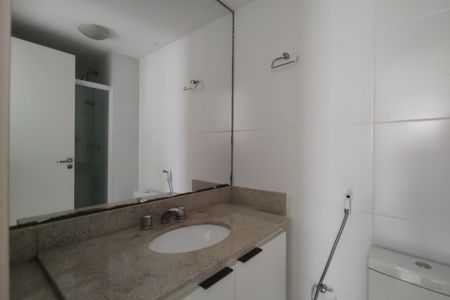 Apartamento à venda com 69m², 2 quartos e 1 vagaBanheiro da Suíte