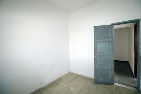 Quarto 1 de casa à venda com 2 quartos, 46m² em Penha, Rio de Janeiro