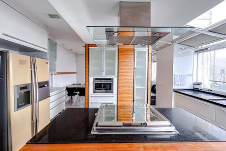 Apartamento para alugar com 360m², 5 quartos e 4 vagasCozinha