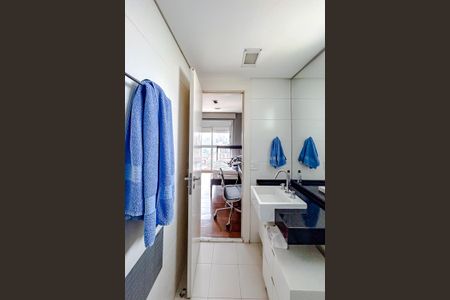 Apartamento para alugar com 360m², 5 quartos e 4 vagasBanheiro da Suíte 3