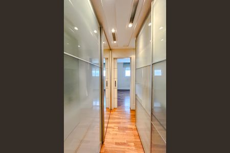 Apartamento para alugar com 360m², 5 quartos e 4 vagasCloset da suíte 1
