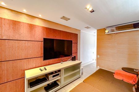 Apartamento para alugar com 360m², 5 quartos e 4 vagasSala de TV