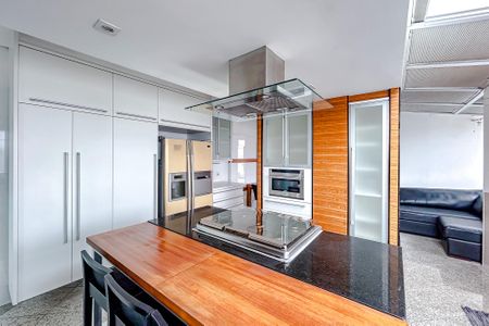 Apartamento para alugar com 360m², 5 quartos e 4 vagasCozinha - Armários