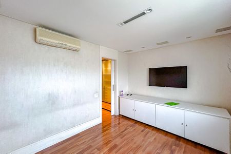 Apartamento para alugar com 360m², 5 quartos e 4 vagasSuíte 1