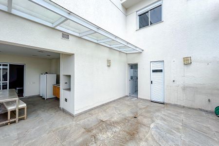 Apartamento para alugar com 360m², 5 quartos e 4 vagasÁrea externa