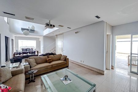 Apartamento para alugar com 360m², 5 quartos e 4 vagasSala