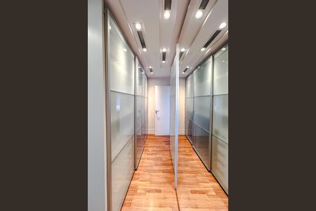 Apartamento para alugar com 360m², 5 quartos e 4 vagasCloset da suíte 1