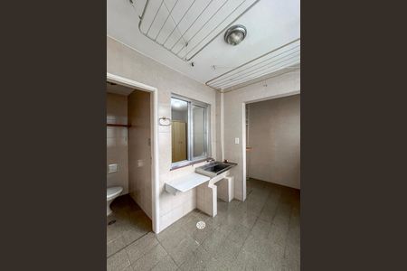 Apartamento para alugar com 90m², 2 quartos e sem vagaCozinha e Área de Serviço