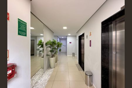 Apartamento à venda com 34m², 2 quartos e sem vaga Apartamento à venda com 34m², 2 quartos e sem vagaHall Social Bloco