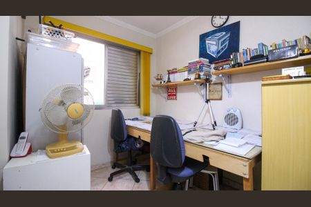 Apartamento à venda com 182m², 4 quartos e 2 vagasQuarto 2