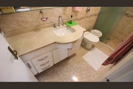 Apartamento à venda com 182m², 4 quartos e 2 vagasBanheiro da Suíte 1