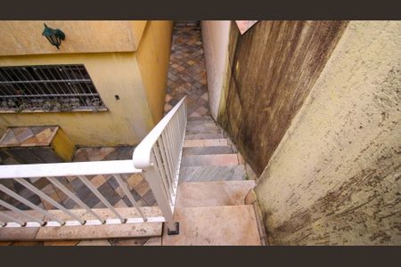 Apartamento à venda com 182m², 4 quartos e 2 vagasEscada