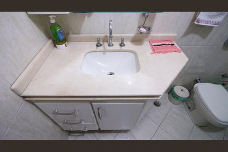 Apartamento à venda com 182m², 4 quartos e 2 vagasBanheiro